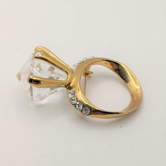 Gaudy Engagement Ring Brooch Pin - Picture 2 of 5